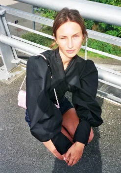 MaisonCléo Blouses>Blouse en coton noir JULIE