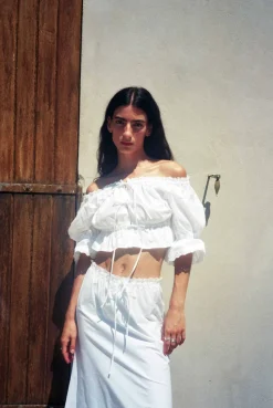 MaisonCléo Blouses>Blouse épaules nues en coton brodé ANGELE / nouvelle version