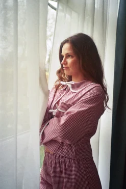 MaisonCléo Tops>Chemise pyjama CHARLENE en coton vichy rouge – HOLIDAYS CAPSULE 8/25