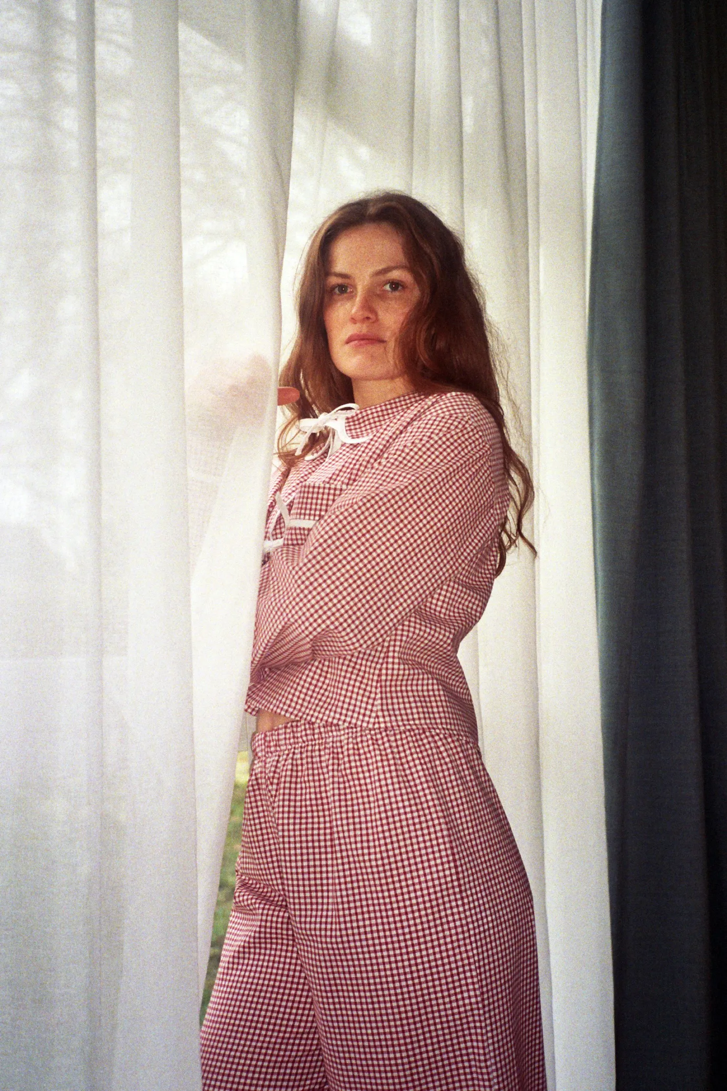 MaisonCléo Tops>Chemise pyjama CHARLENE en coton vichy rouge – HOLIDAYS CAPSULE 8/25