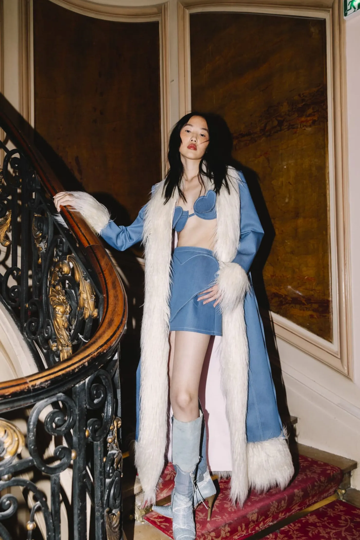 MaisonCléo Jupes>COUP DE FOUDRE défilé LOOK 1 – Mini jupe coeur en denim bleu clair