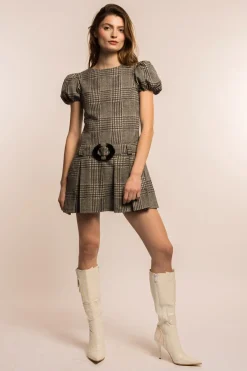 MaisonCléo Robes>COUP DE FOUDRE défilé LOOK 26 – Robe babydoll plissée en tweed motif pied-de-poule tartan