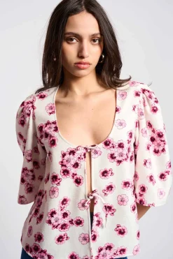 MaisonCléo Blouses>COUP DE FOUDRE II – Blouse à imprimé fleurs de cerisier en coton AGNES
