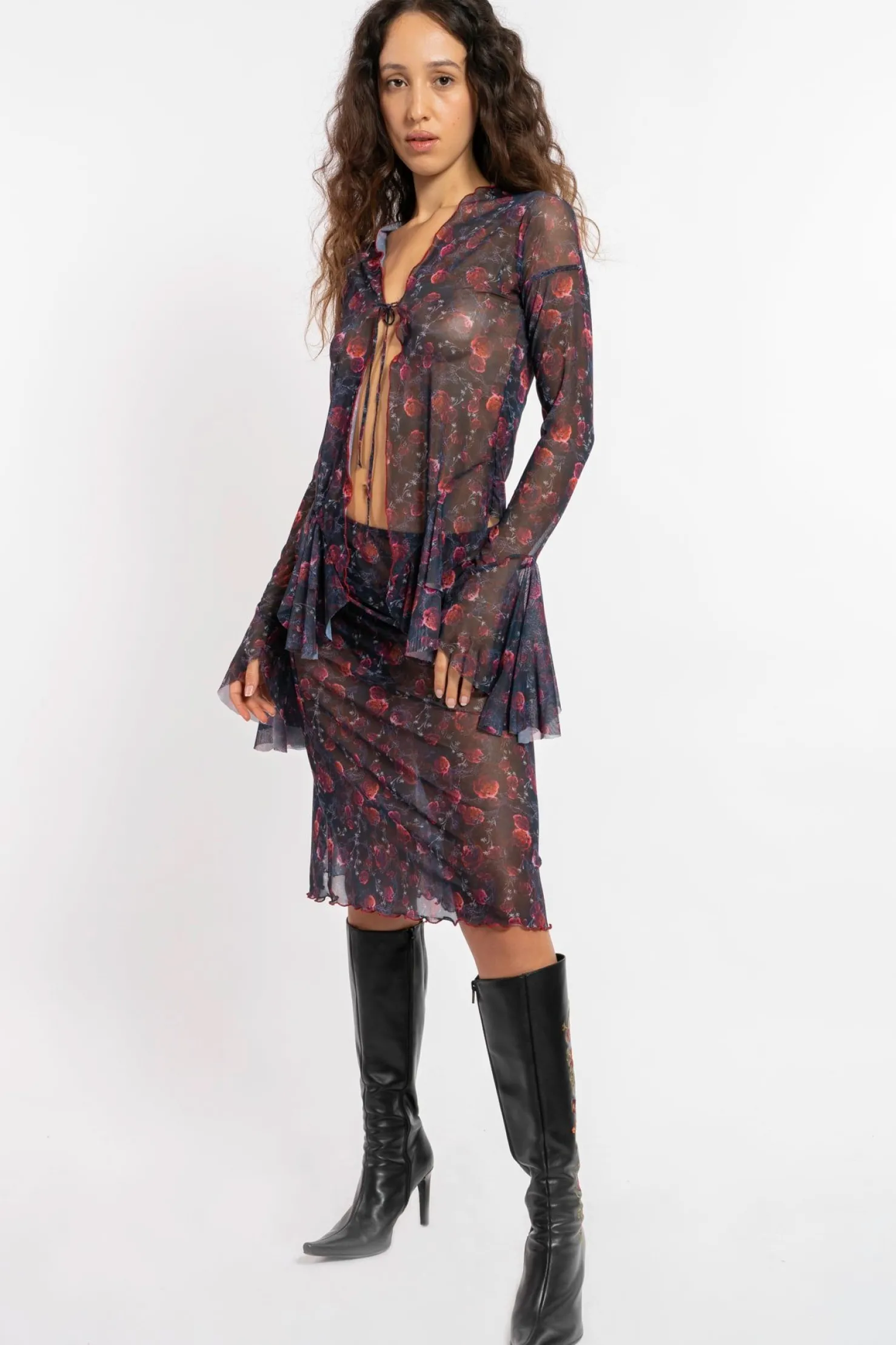 MaisonCléo Blouses|Tops>FW22 RUNWAY LOOK 21 – Blouse ouverte en mesh fleuri avec manches volantées IMEN