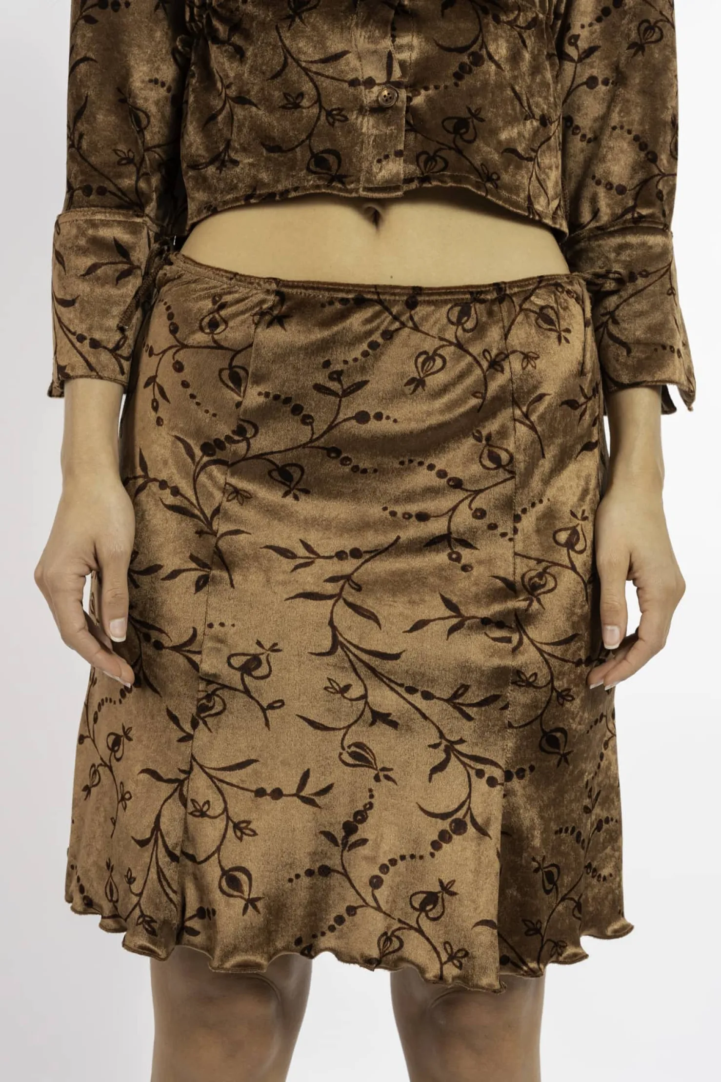 MaisonCléo Blouses|Tops>FW22 RUNWAY LOOK 7 – Chemise marron clair en velours fleuri DELIA
