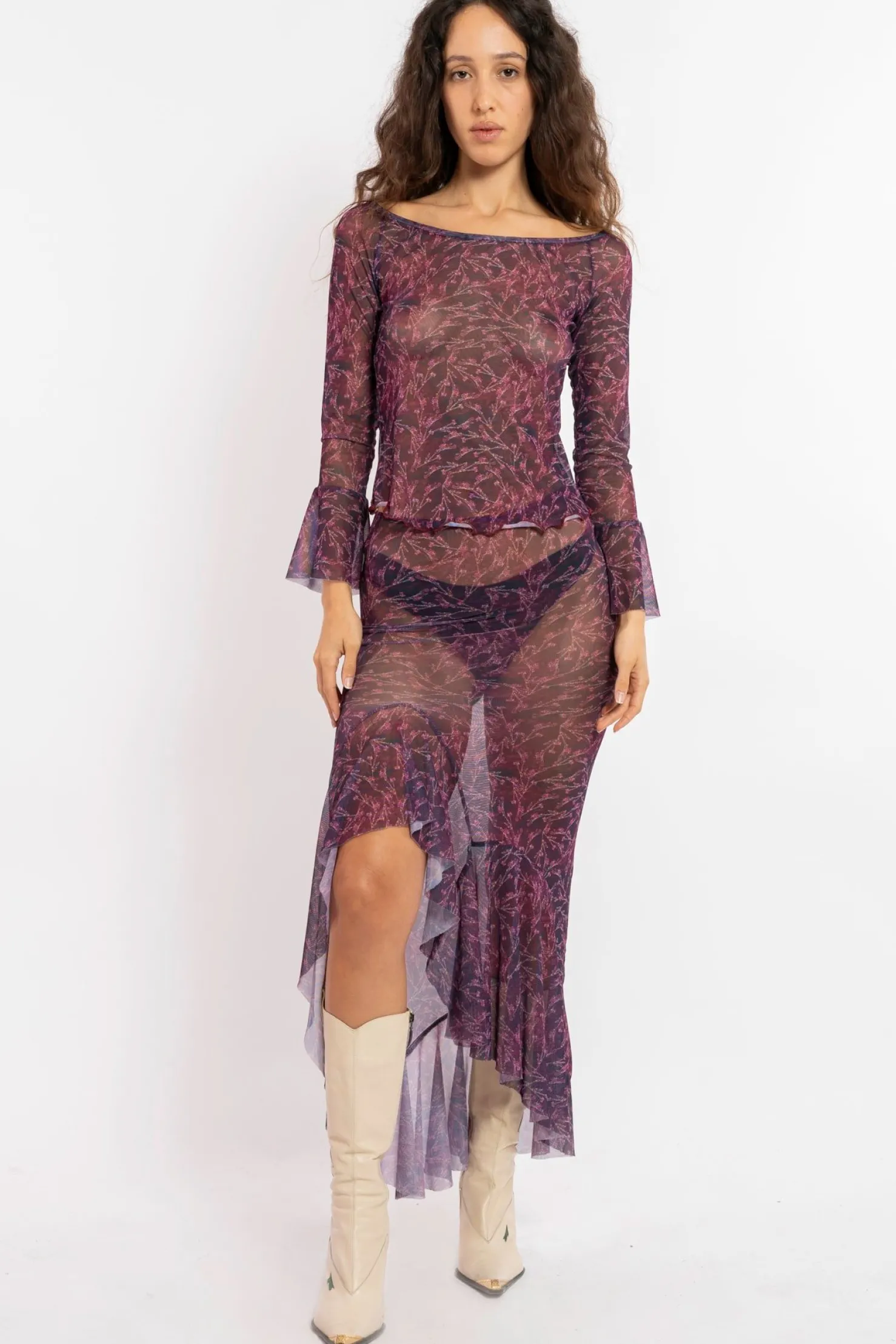 MaisonCléo Tops>FW22 RUNWAY LOOK 10 – Top col bateau à fleurs bordeaux et violet en mesh TIPHAINE