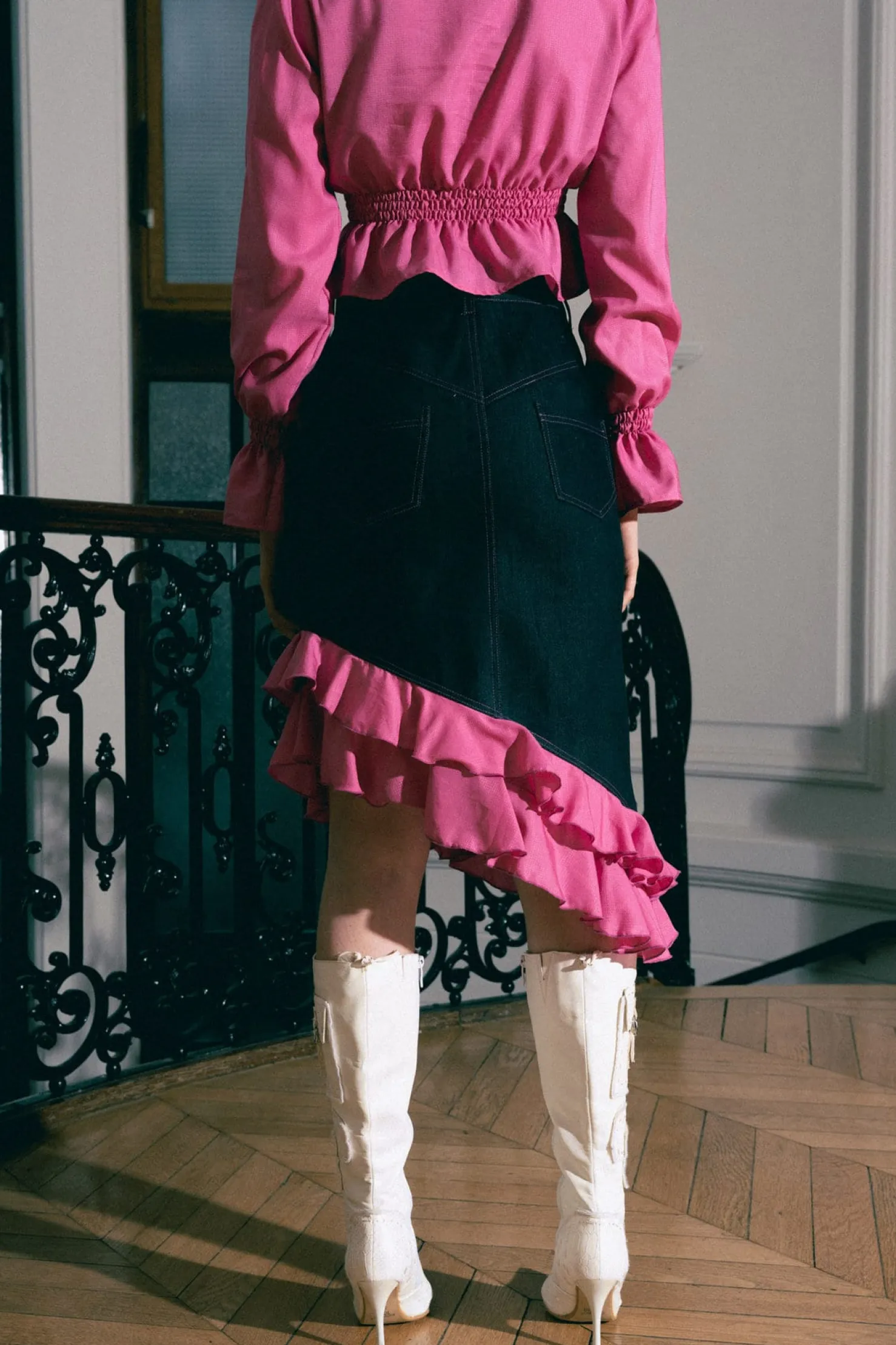 MaisonCléo Jupes>Jupe asymétrique en denim et volants en soie rose fuchsia BRIDGET