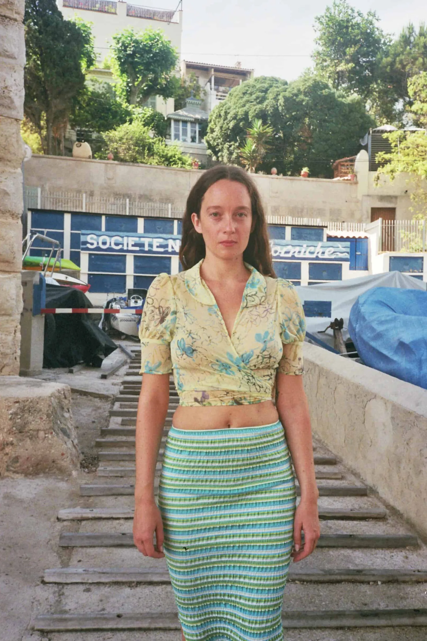 MaisonCléo Jupes>Jupe longue boutonnée à rayures avec fentes ajustables verte et bleue
