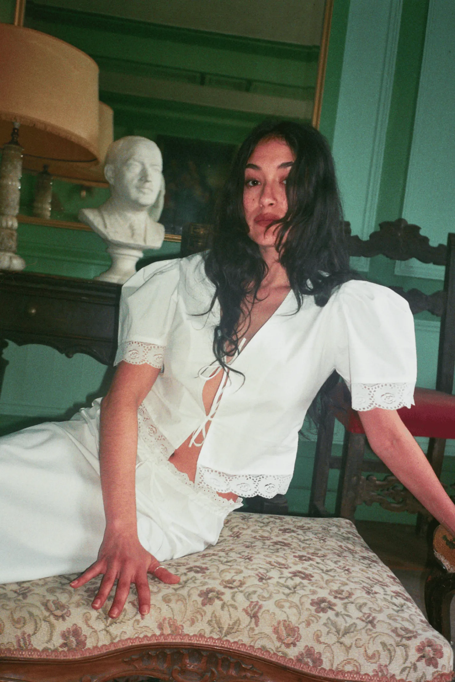 MaisonCléo Jupes>Jupe MARGARITA mi-longue évasée en coton blanc et broderie anglaise avec grosses fleurs