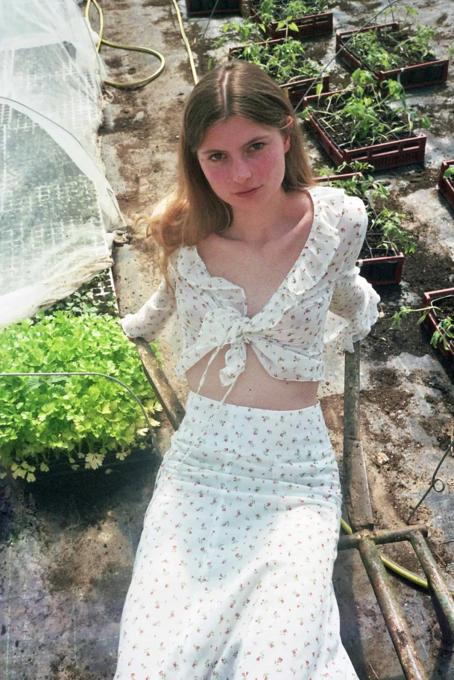 MaisonCléo Jupes>Jupe midi évasée en coton blanc à motif fleurs roses
