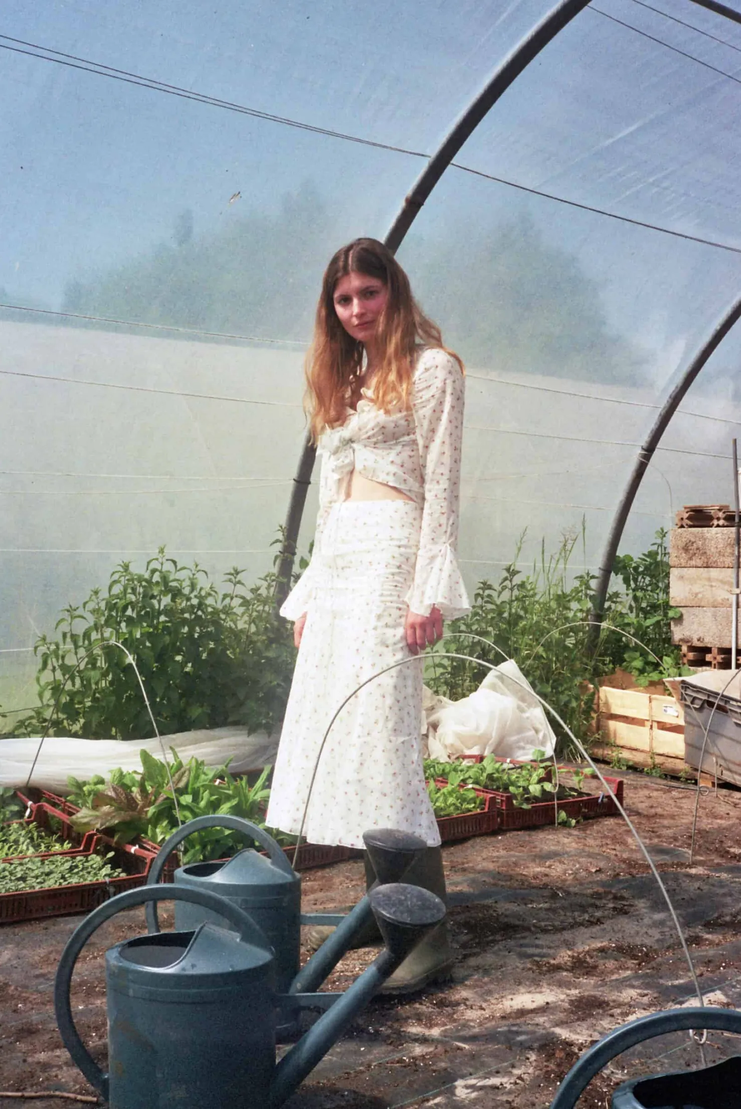 MaisonCléo Jupes>Jupe midi évasée en coton blanc à motif fleurs roses