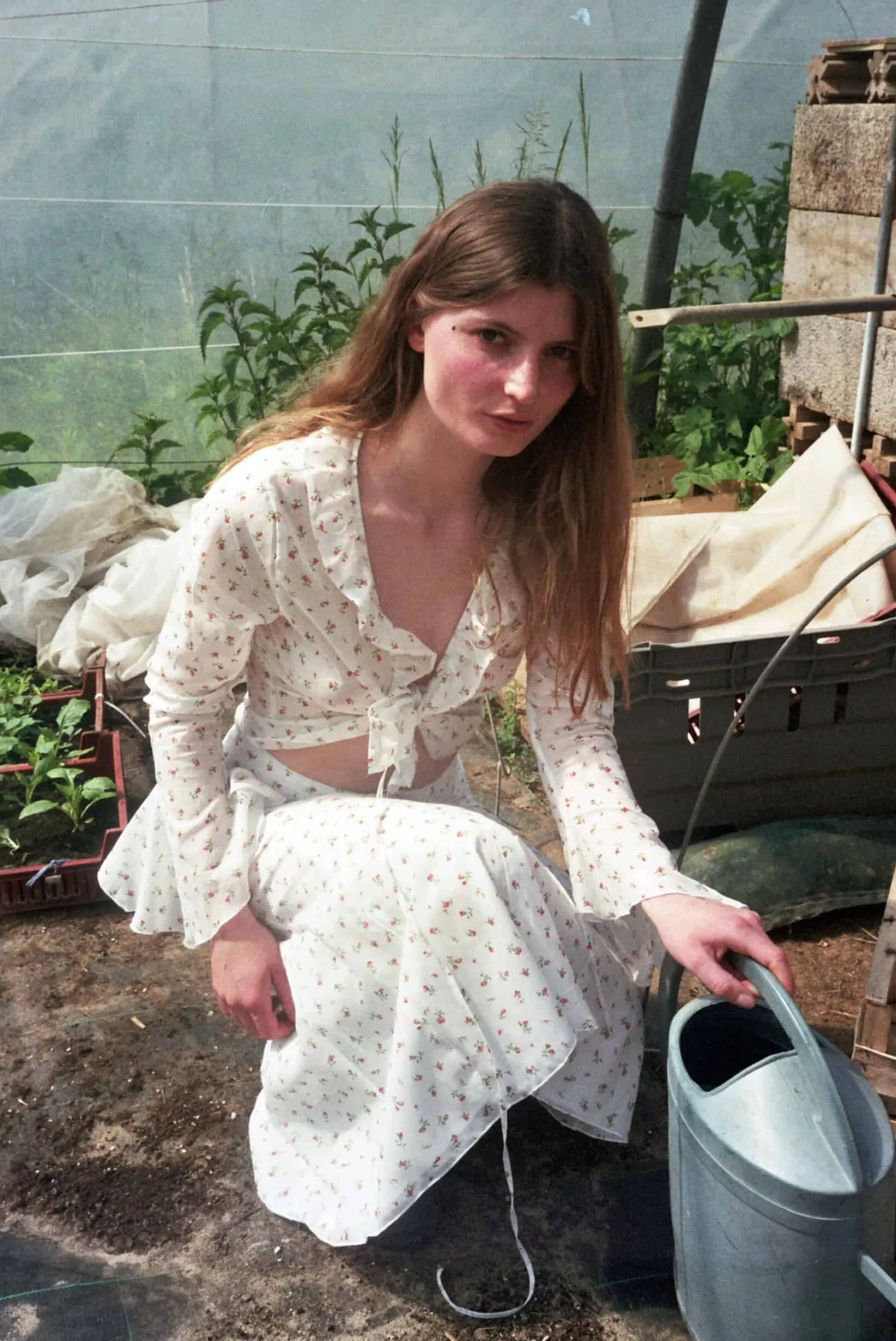 MaisonCléo Jupes>Jupe midi évasée en coton blanc à motif fleurs roses