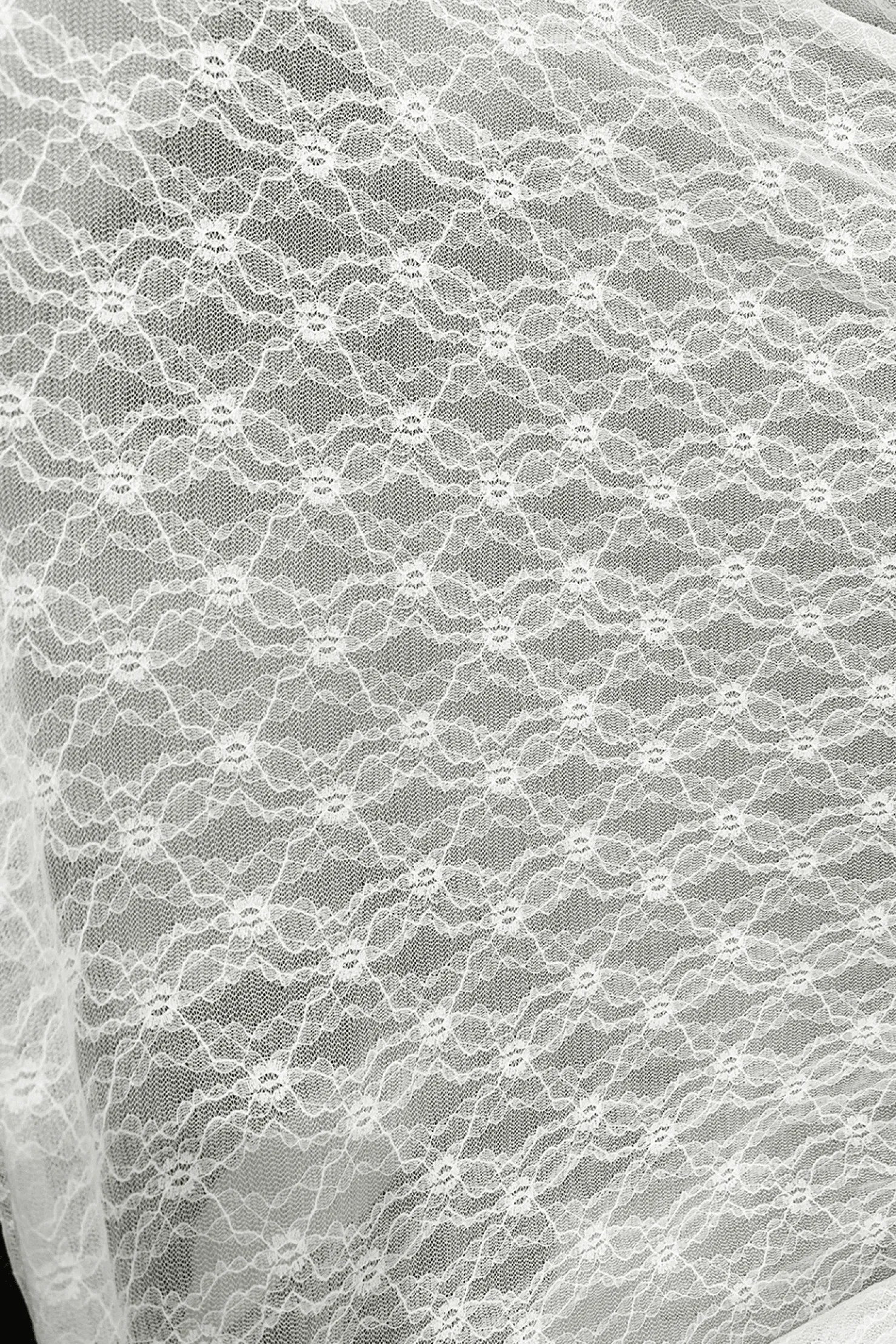 MaisonCléo Jupes>Jupe sirène longue en dentelle de Calais blanc cassé fleurie GARANCE