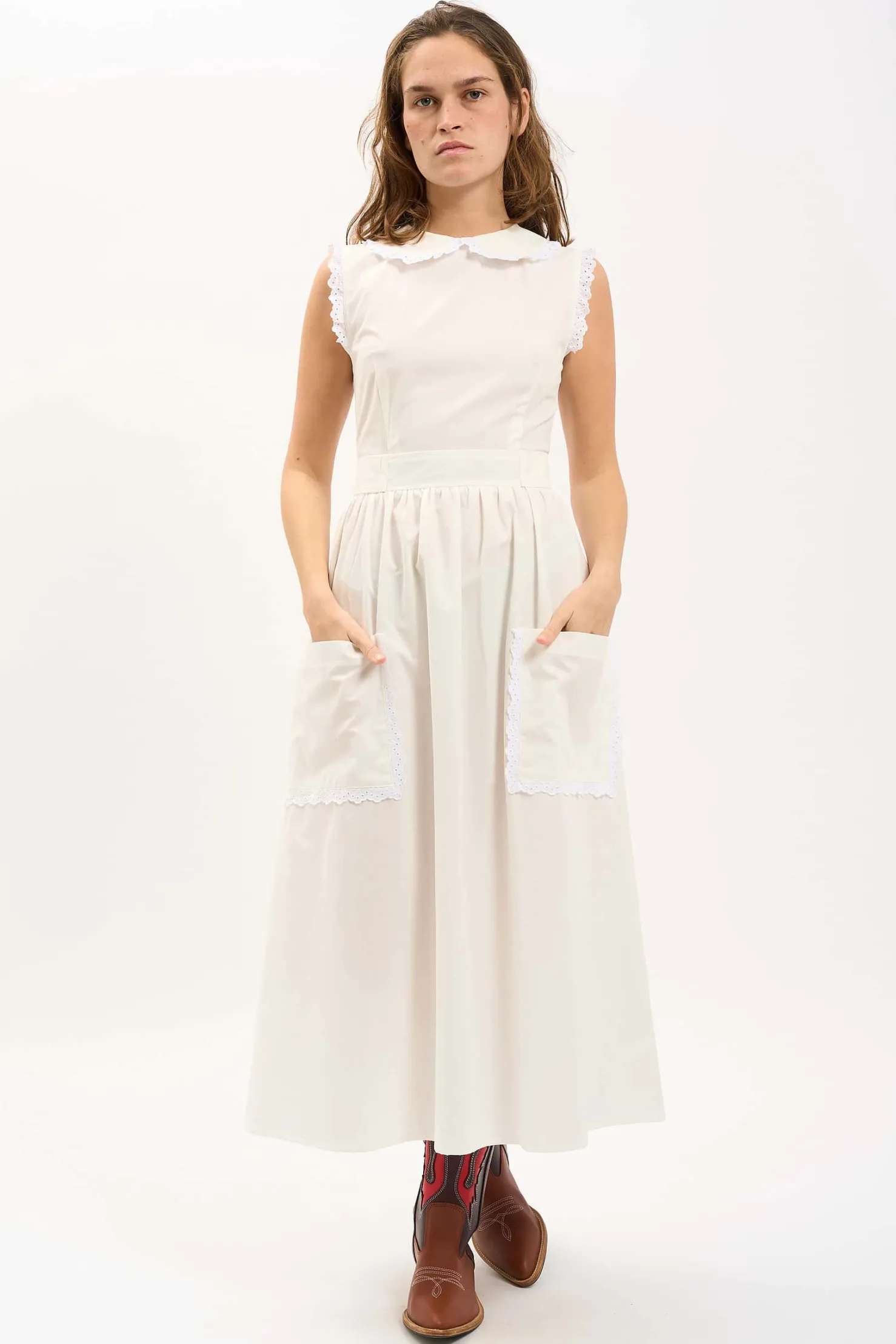MaisonCléo Robes>LA BADOULE LOOK 19 – Robe col Claudine INES en coton blanc et broderie anglaise