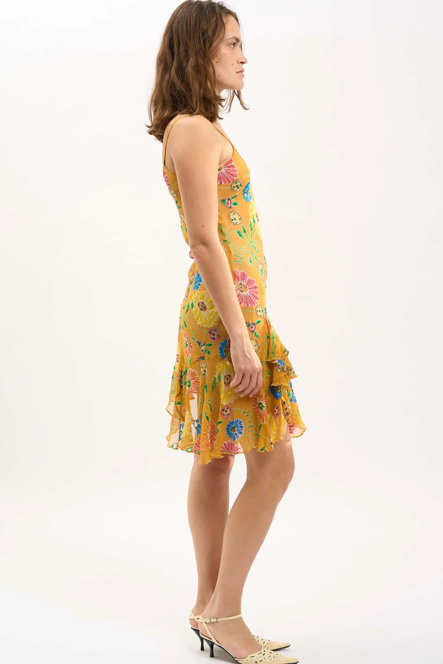 MaisonCléo Robes>LA BADOULE LOOK 8 – Robe ELYNA asymétrique en soie jus d’orange à fleurs et sequins