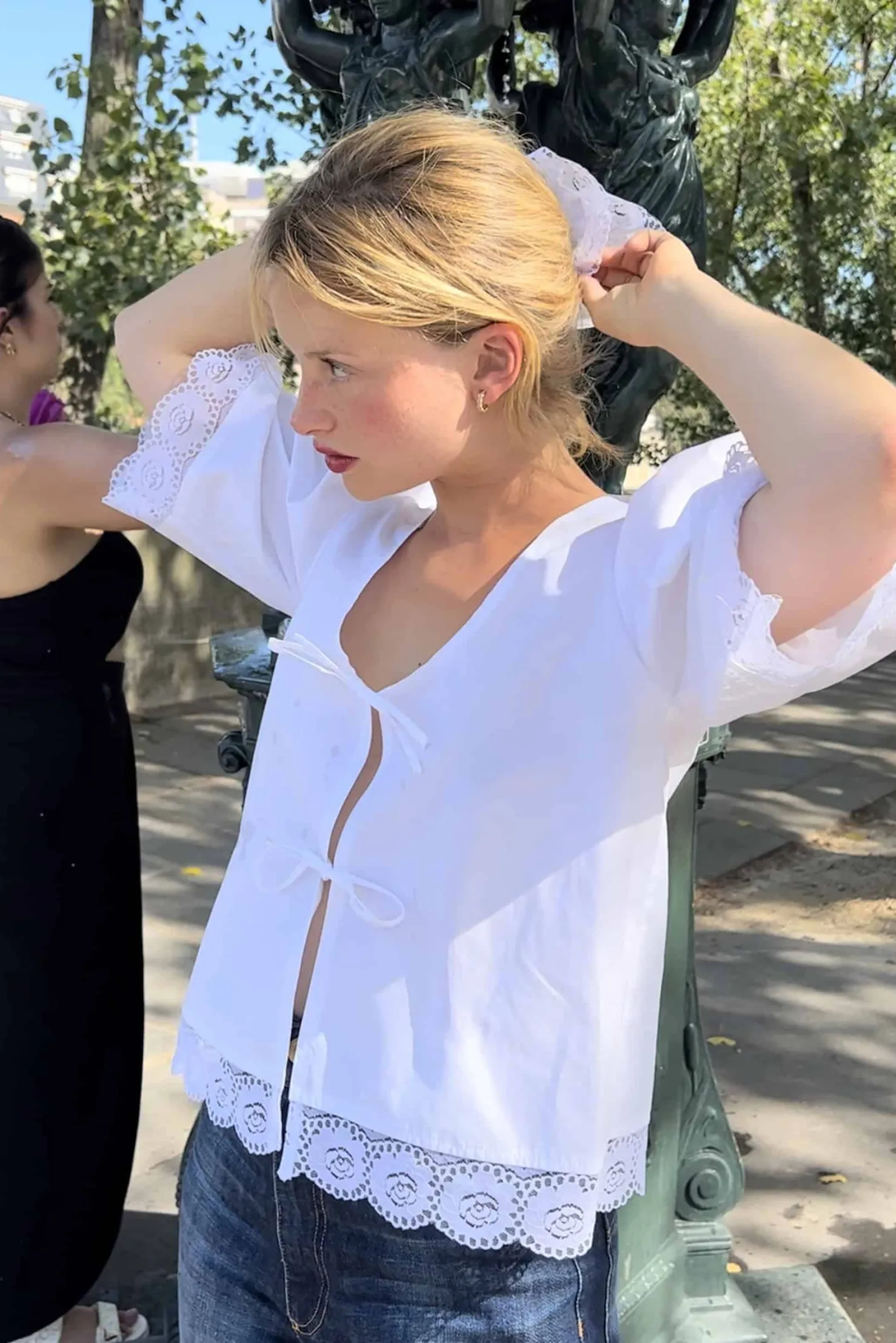 MaisonCléo Blouses>“Le Pack Intemporel” : MAISONCLÉO X YOLAINE PARIS : Blouse Agnès + baume Bonbon + chouchou