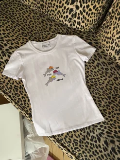 MaisonCléo Tops>Le T-shirt « Fuck Fast Fashion – dauphins – cowboy » – argenté
