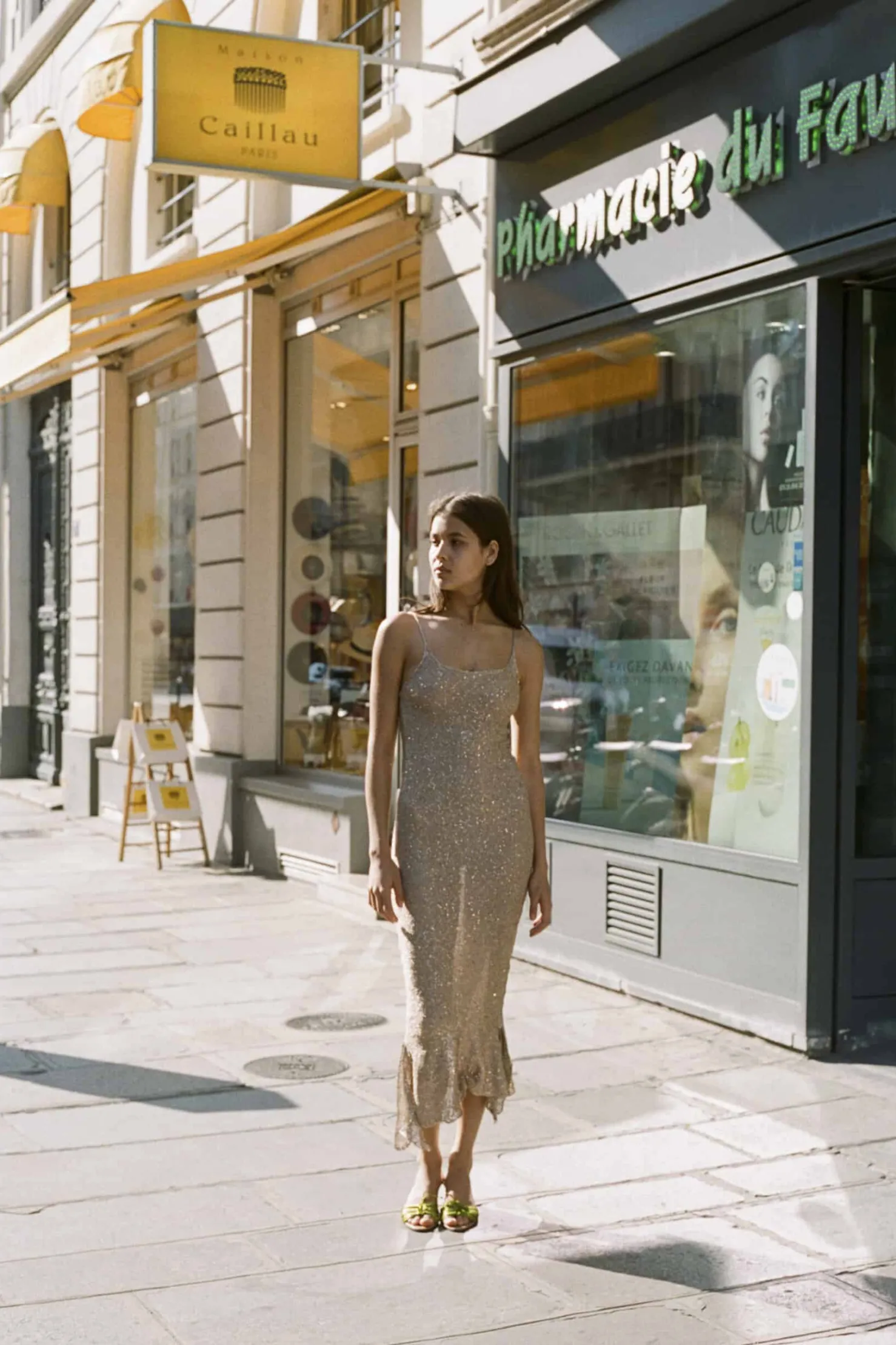 MaisonCléo Robes|Mailles>Longue robe sirène tricotée à sequins marrons clairs