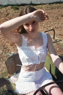 MaisonCléo Tops>MIMI VIII coton blanc et liens broderies