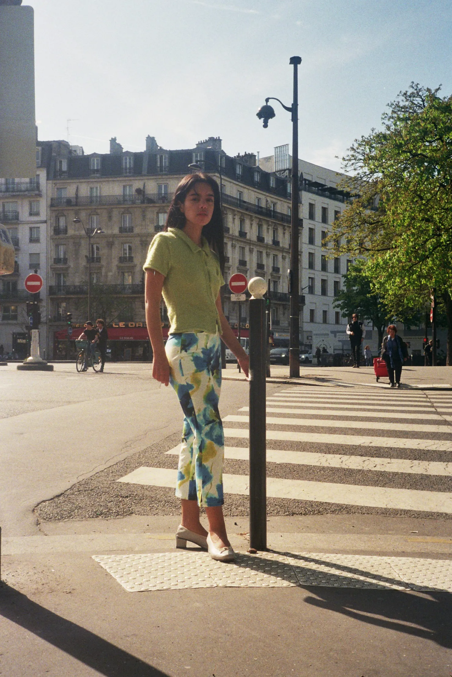 MaisonCléo Pantalons / Shorts>Pantalon capri Lana à imprimé floral abstrait