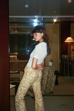 MaisonCléo Pantalons / Shorts><noscript><img width=