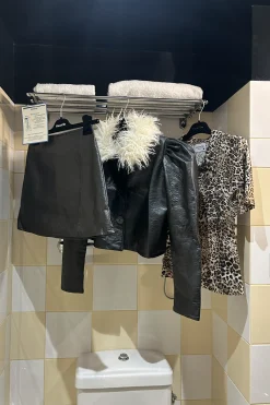 MaisonCléo Tops><noscript><img width=