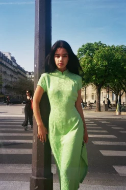 MaisonCléo Robes>Robe boutonnée Jenna en soie jacquard fleuri vert