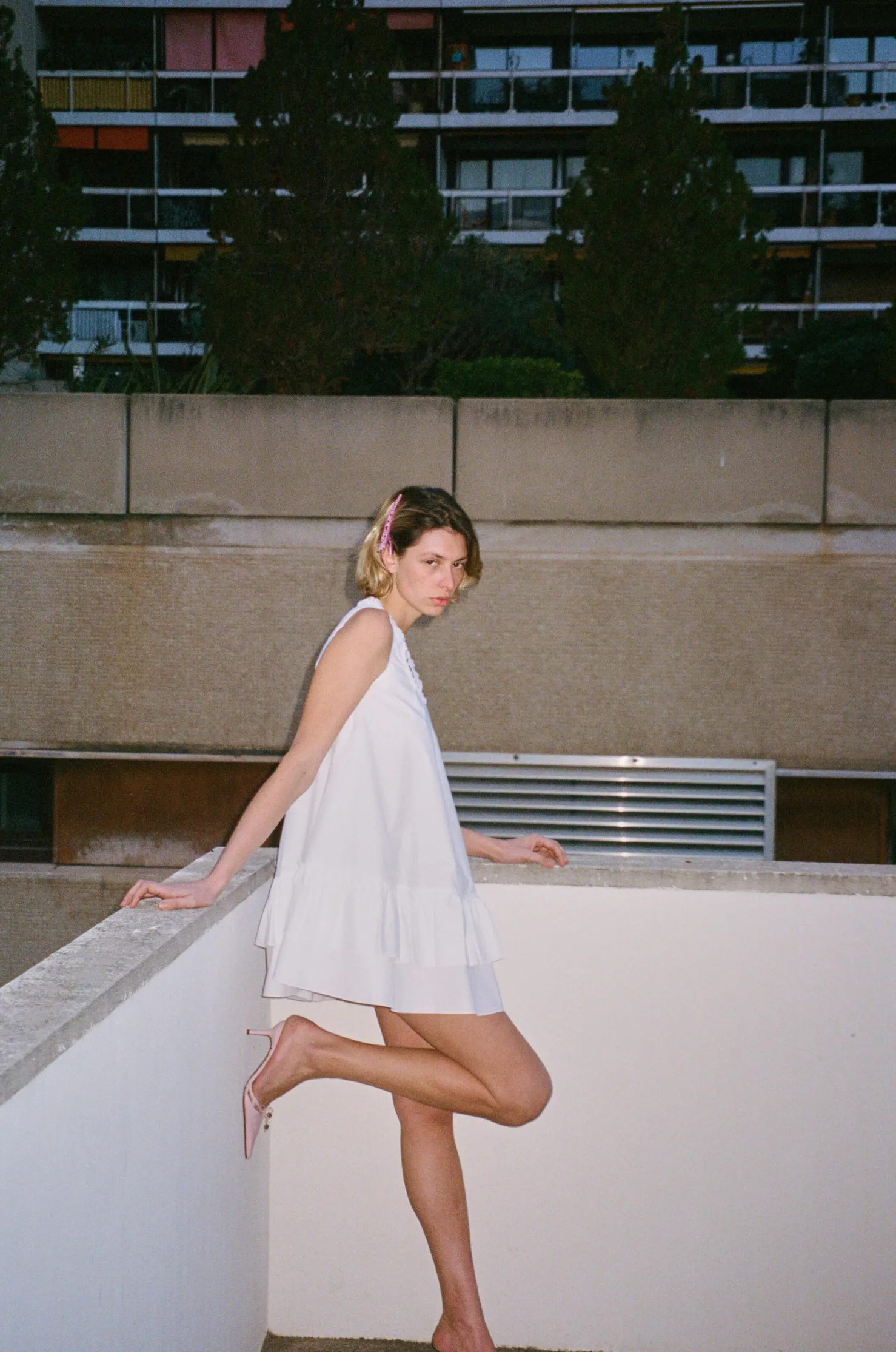 MaisonCléo Robes>Robe CORA babydoll oversize en coton blanc et dentelle volantée