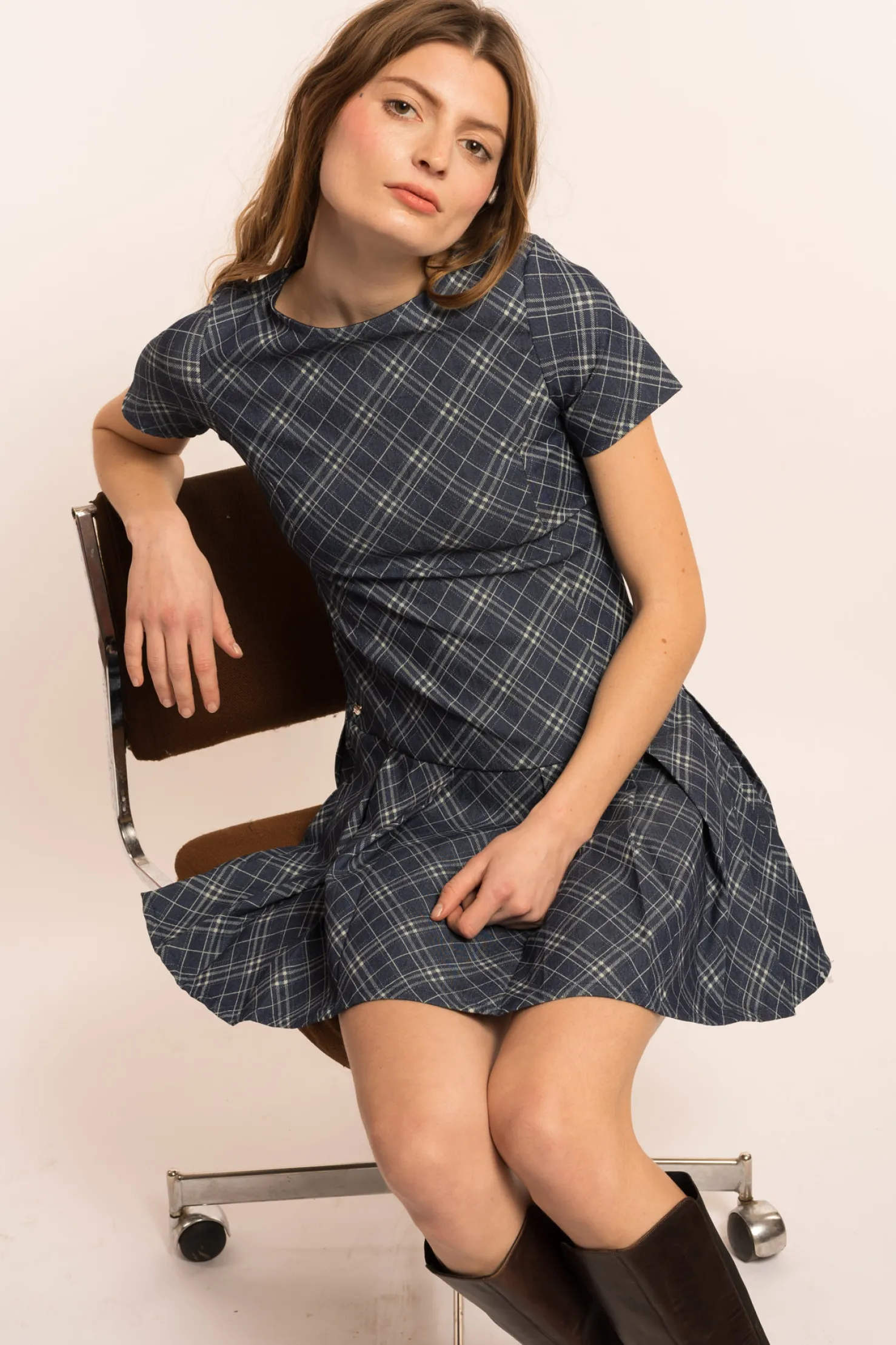 MaisonCléo Robes>Robe en coton fin à carreaux plissée manches courtes ELENA
