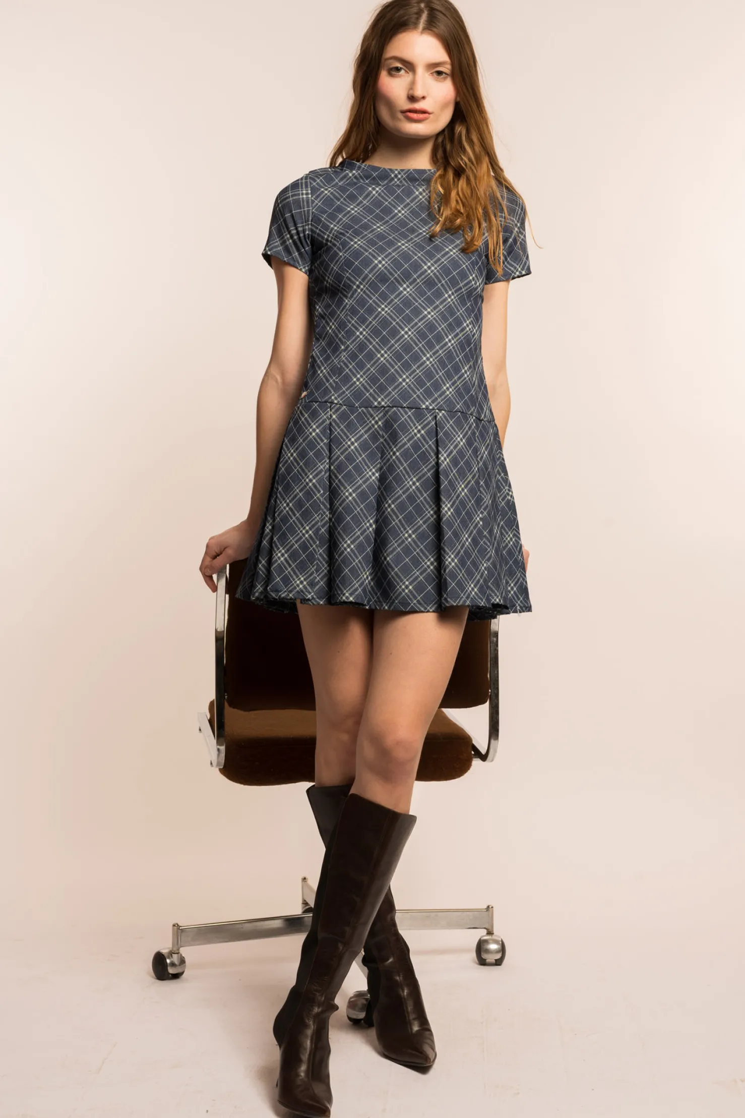 MaisonCléo Robes>Robe en coton fin à carreaux plissée manches courtes ELENA