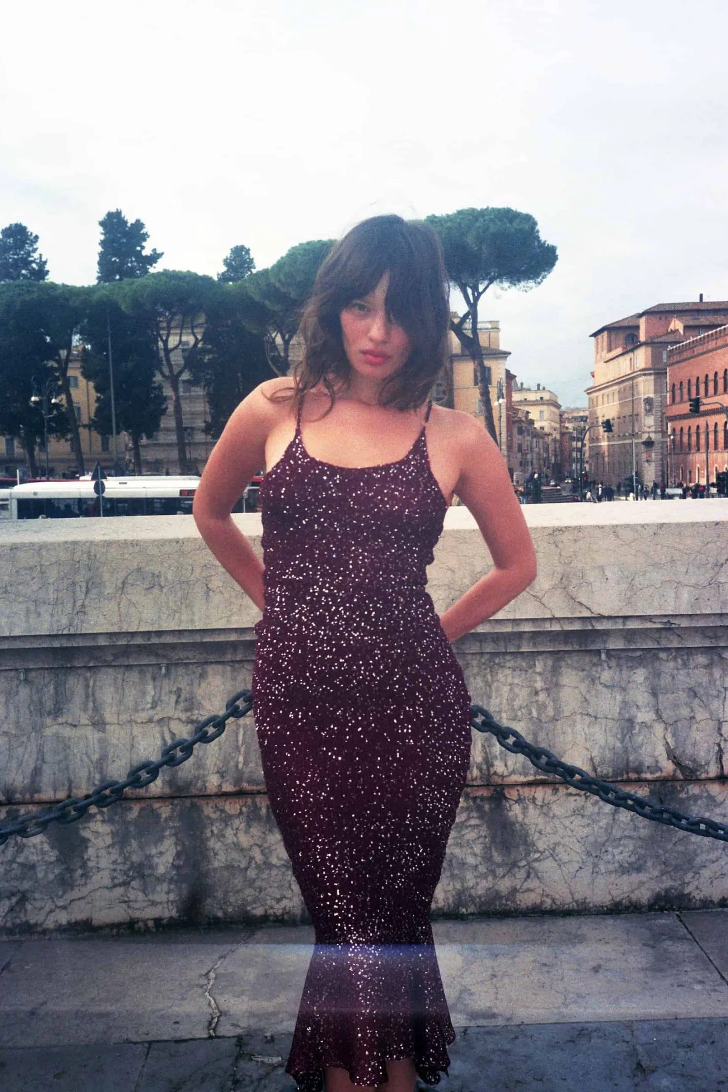 MaisonCléo Robes|Mailles>Robe longue sirène TRISTANA tricotée bordeaux avec fil à sequins – Capsule L’AMOUR
