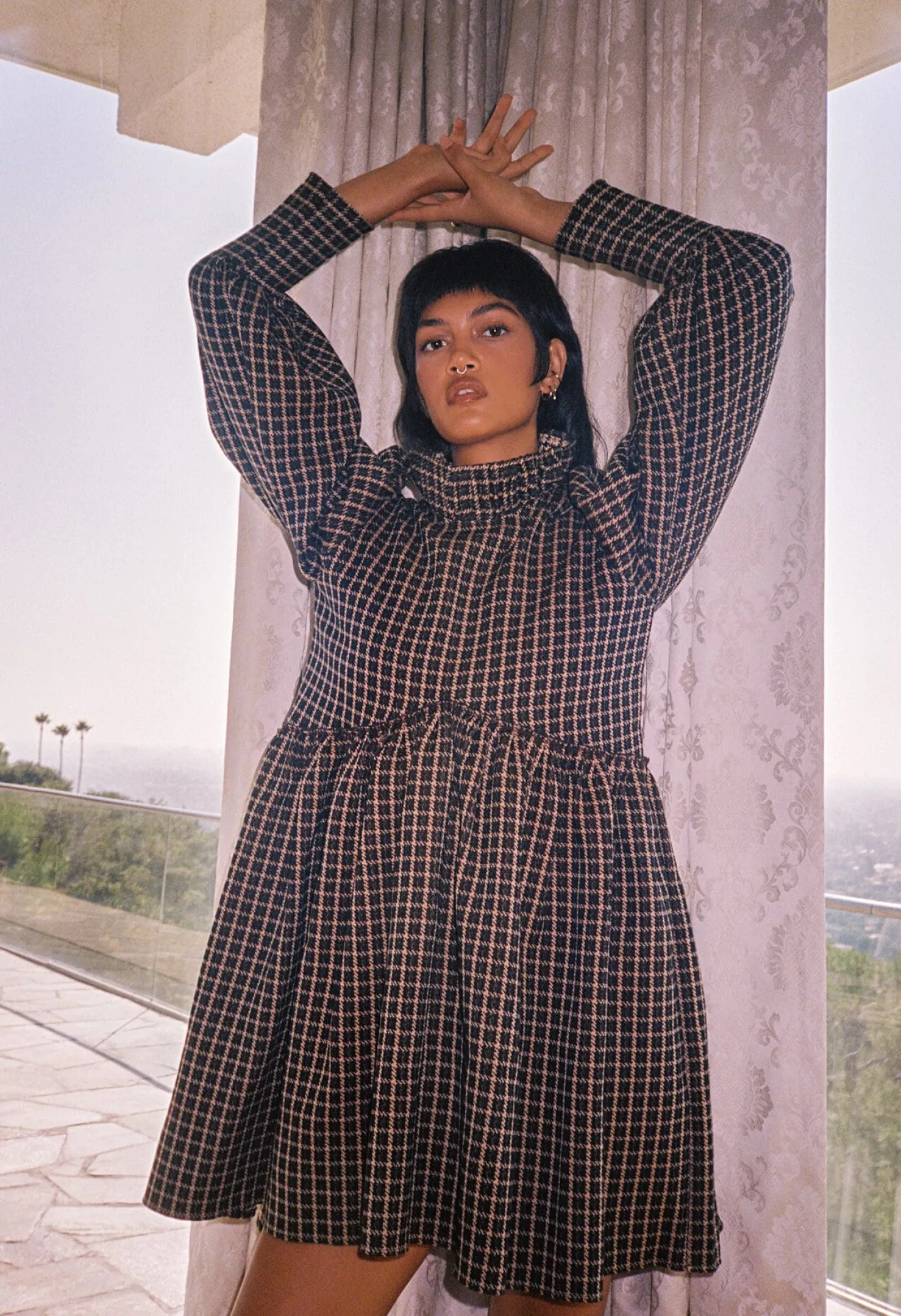 MaisonCléo Robes>Robe oversize en coton épais à carreaux marron JOSEPHINE