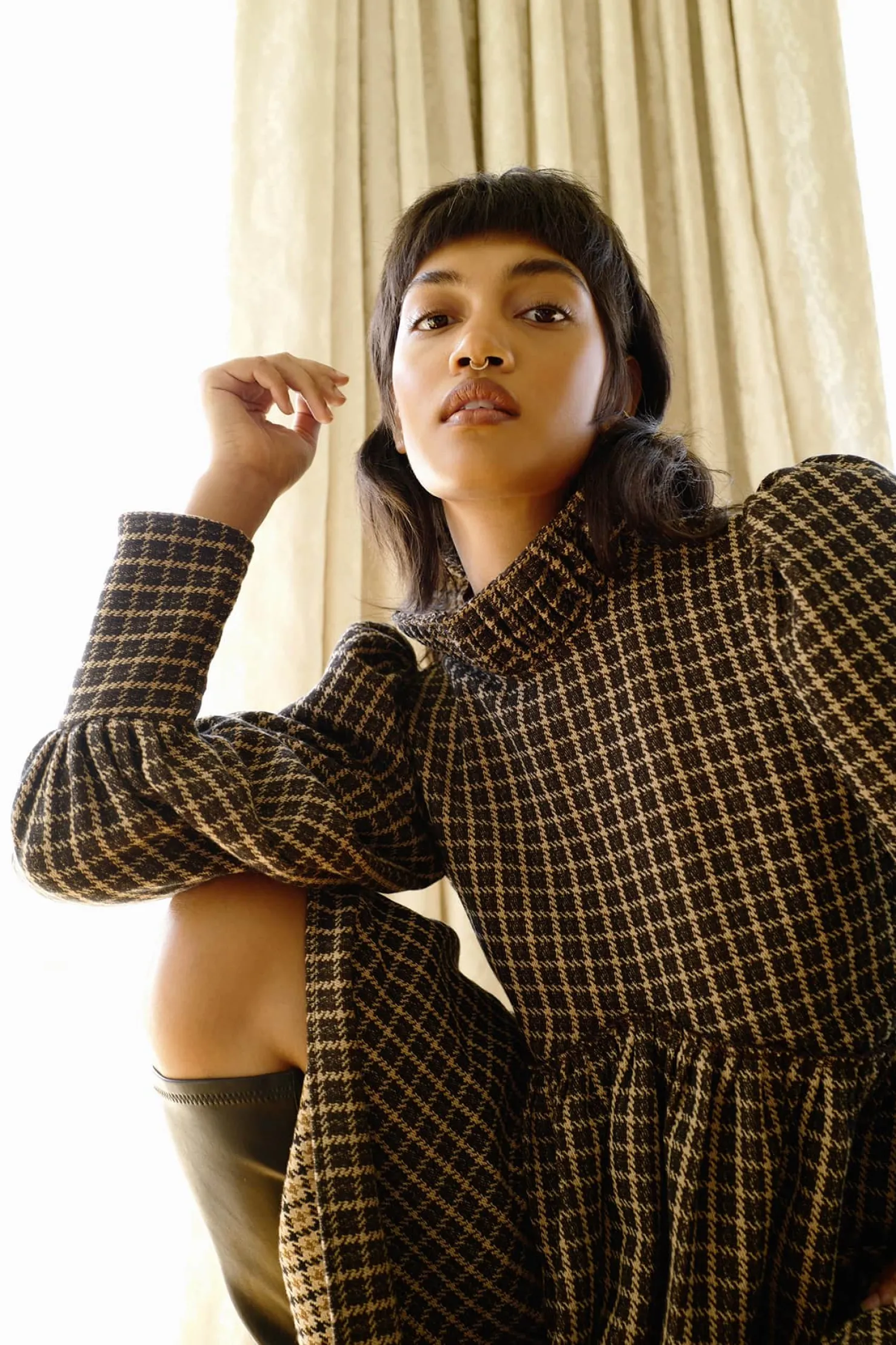MaisonCléo Robes>Robe oversize en coton épais à carreaux marron JOSEPHINE