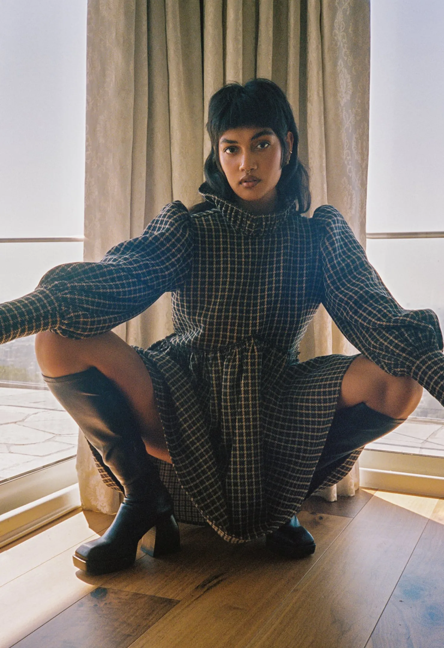 MaisonCléo Robes>Robe oversize en coton épais à carreaux marron JOSEPHINE