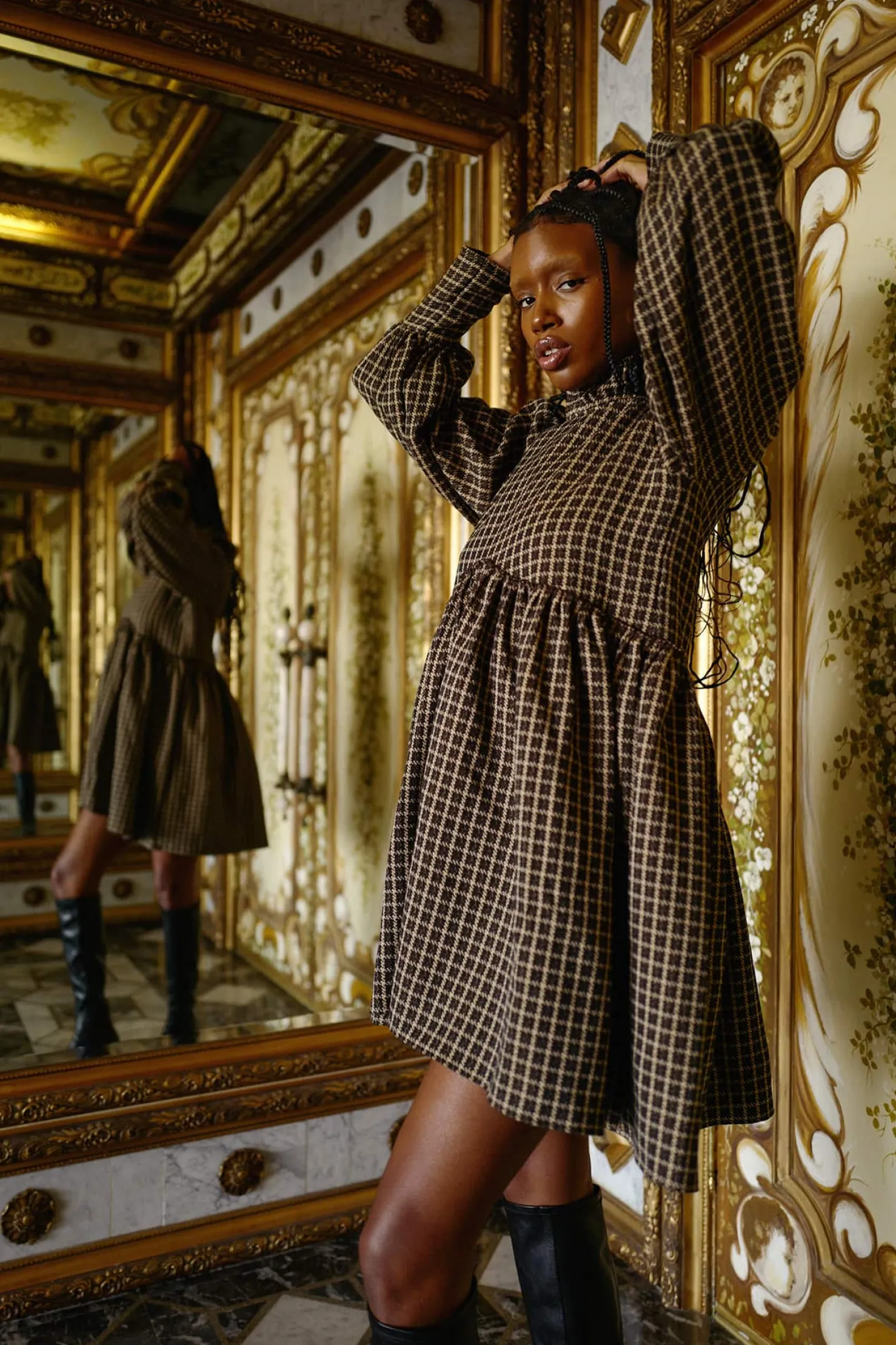 MaisonCléo Robes>Robe oversize en coton épais à carreaux marron JOSEPHINE
