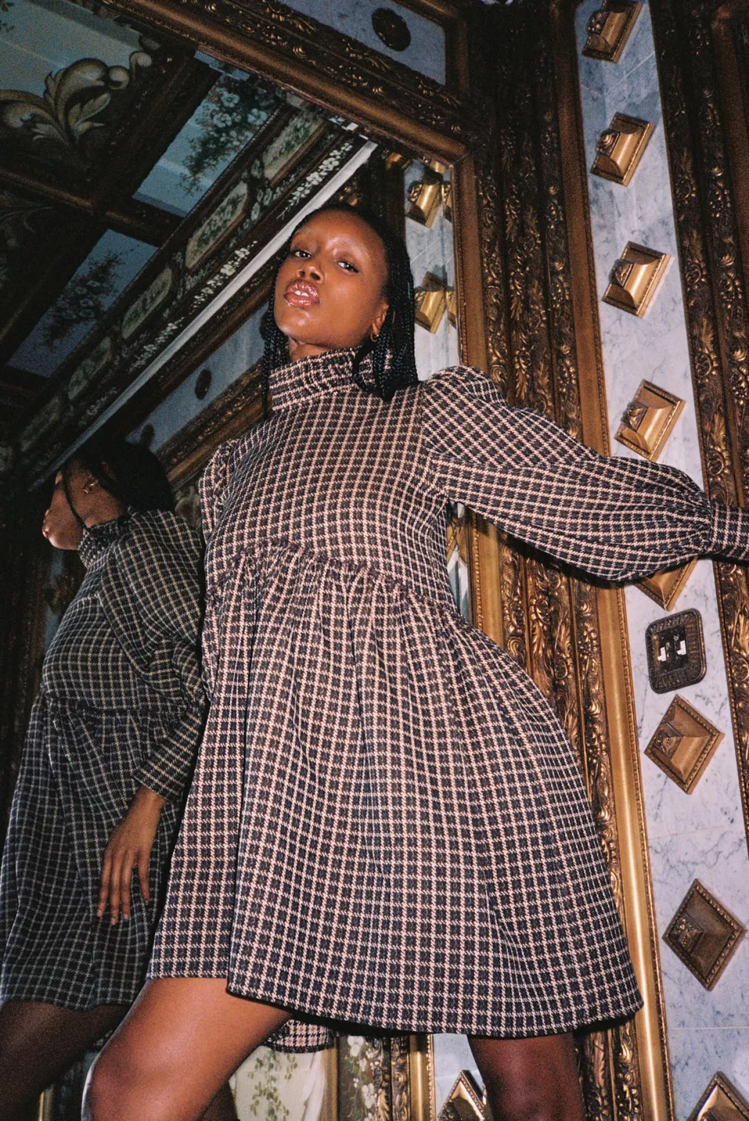 MaisonCléo Robes>Robe oversize en coton épais à carreaux marron JOSEPHINE