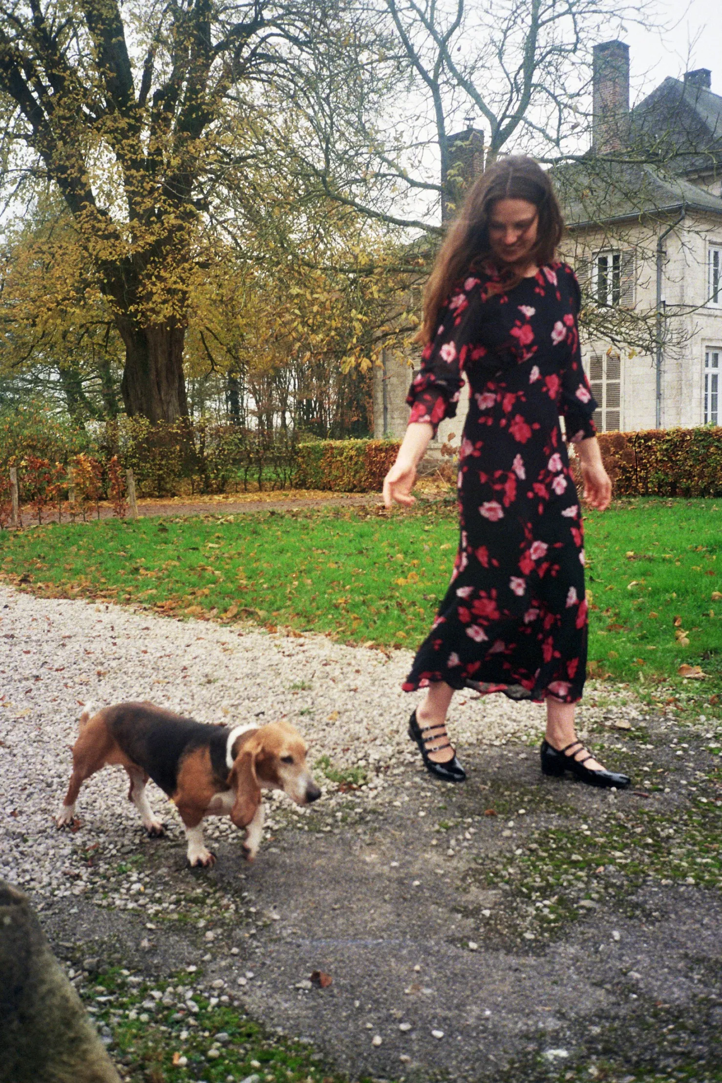 MaisonCléo Robes>Robe STEPHANIE en soie noire et fleurs rouges – HOLIDAYS CAPSULE 1/25