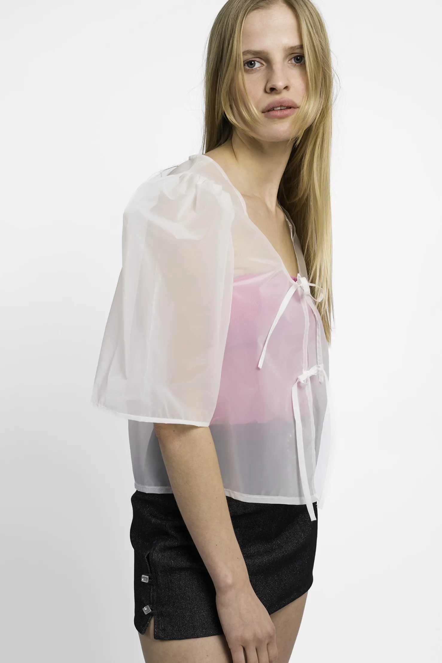 MaisonCléo Blouses>RUNWAY LOOK 36 – Blouse blanche transparente style imperméable AGNES