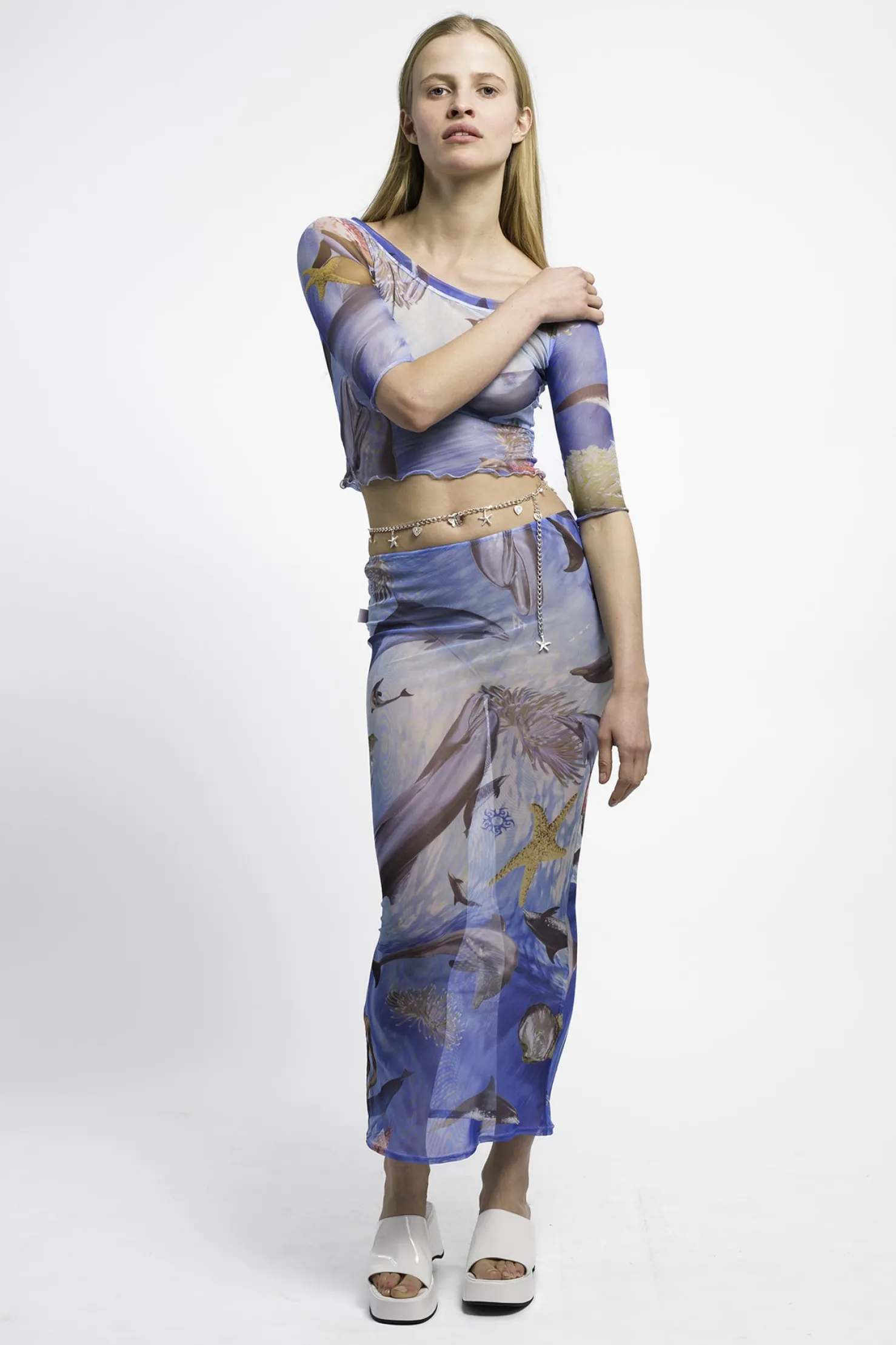 MaisonCléo Tops>RUNWAY LOOK 31 – Top col bateau en maille dauphins et coquillages