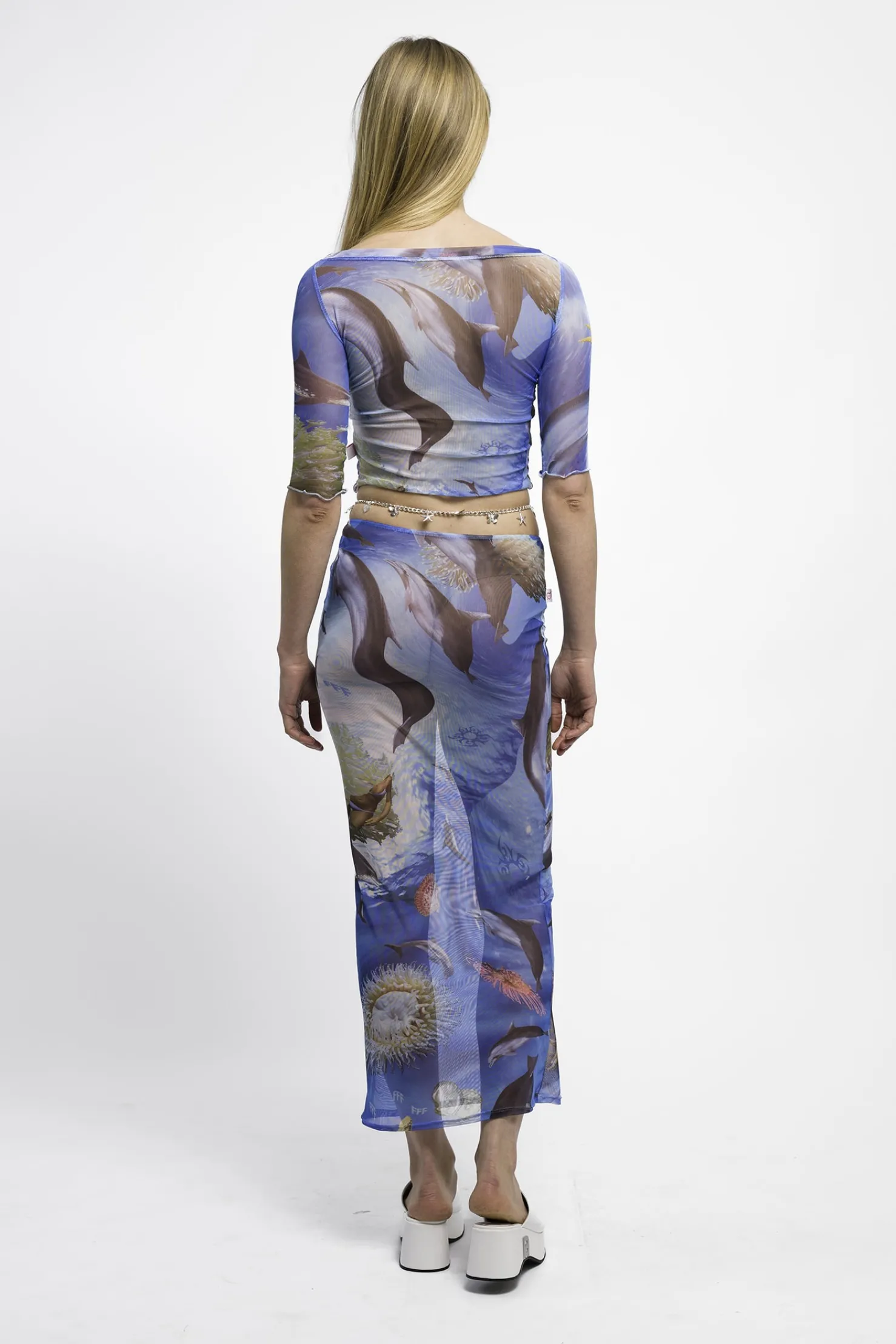 MaisonCléo Tops>RUNWAY LOOK 31 – Top col bateau en maille dauphins et coquillages
