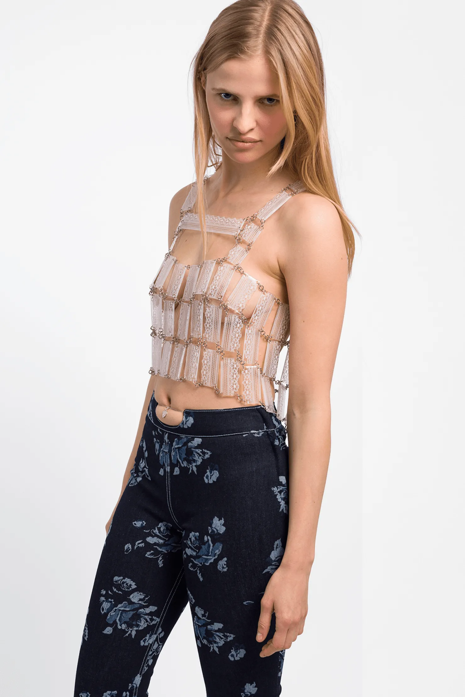 MaisonCléo Tops>RUNWAY LOOK 3 – Top Plexi incrusté en dentelle Calais