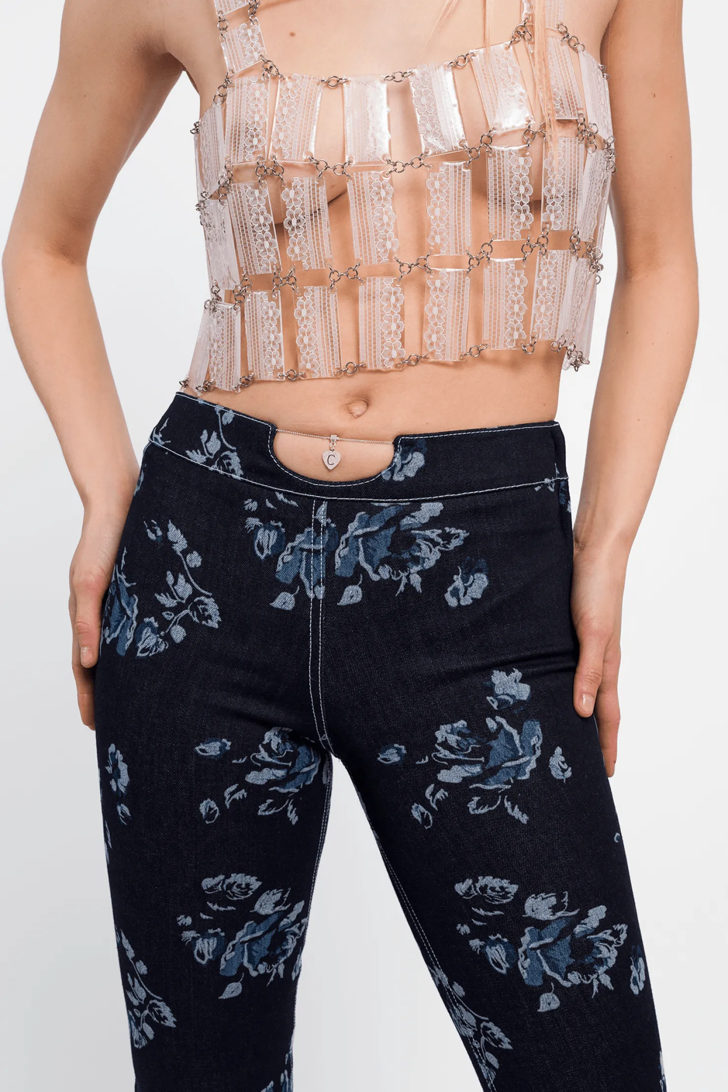 MaisonCléo Tops>RUNWAY LOOK 3 – Top Plexi incrusté en dentelle Calais