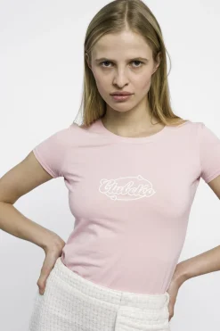 MaisonCléo Tops>RUNWAY LOOK 14 – T-shirt « ClubCléo » rose clair