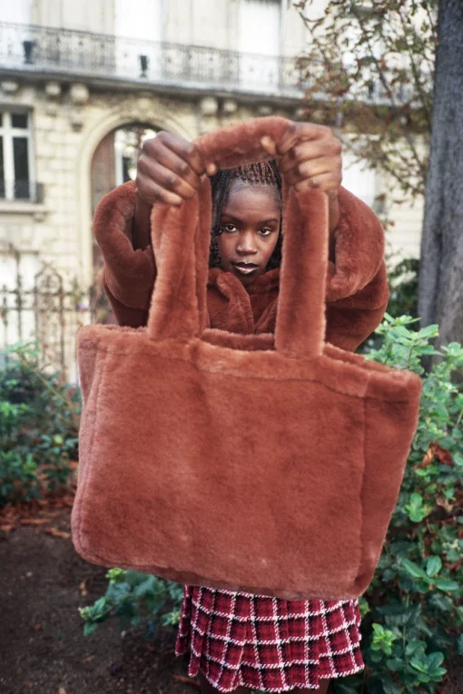 MaisonCléo Sacs>Sac cabas en fausse fourrure marron