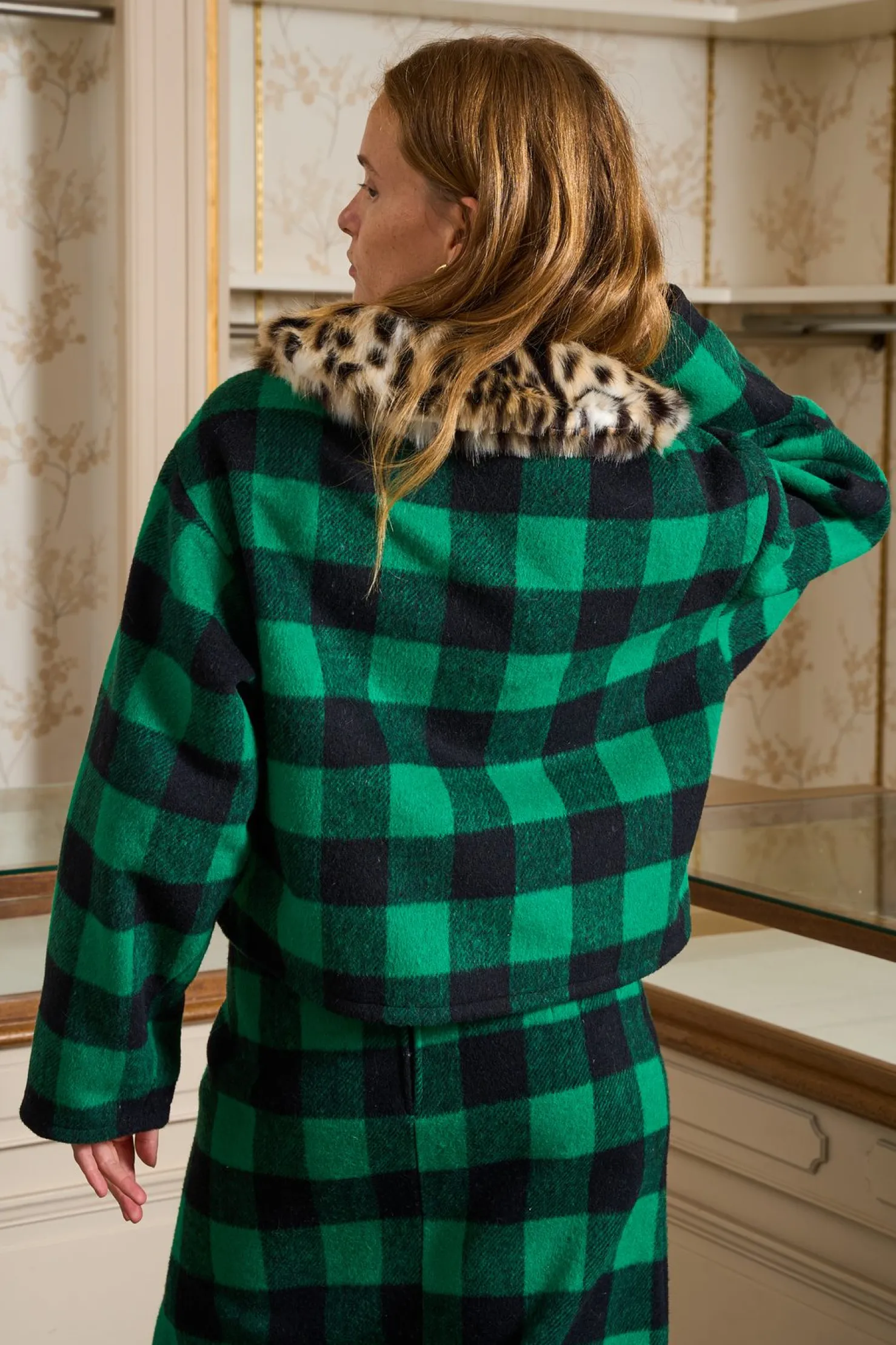 MaisonCléo Vestes / Manteaux>Veste à carreaux vert en laine col leopard ESTELLE